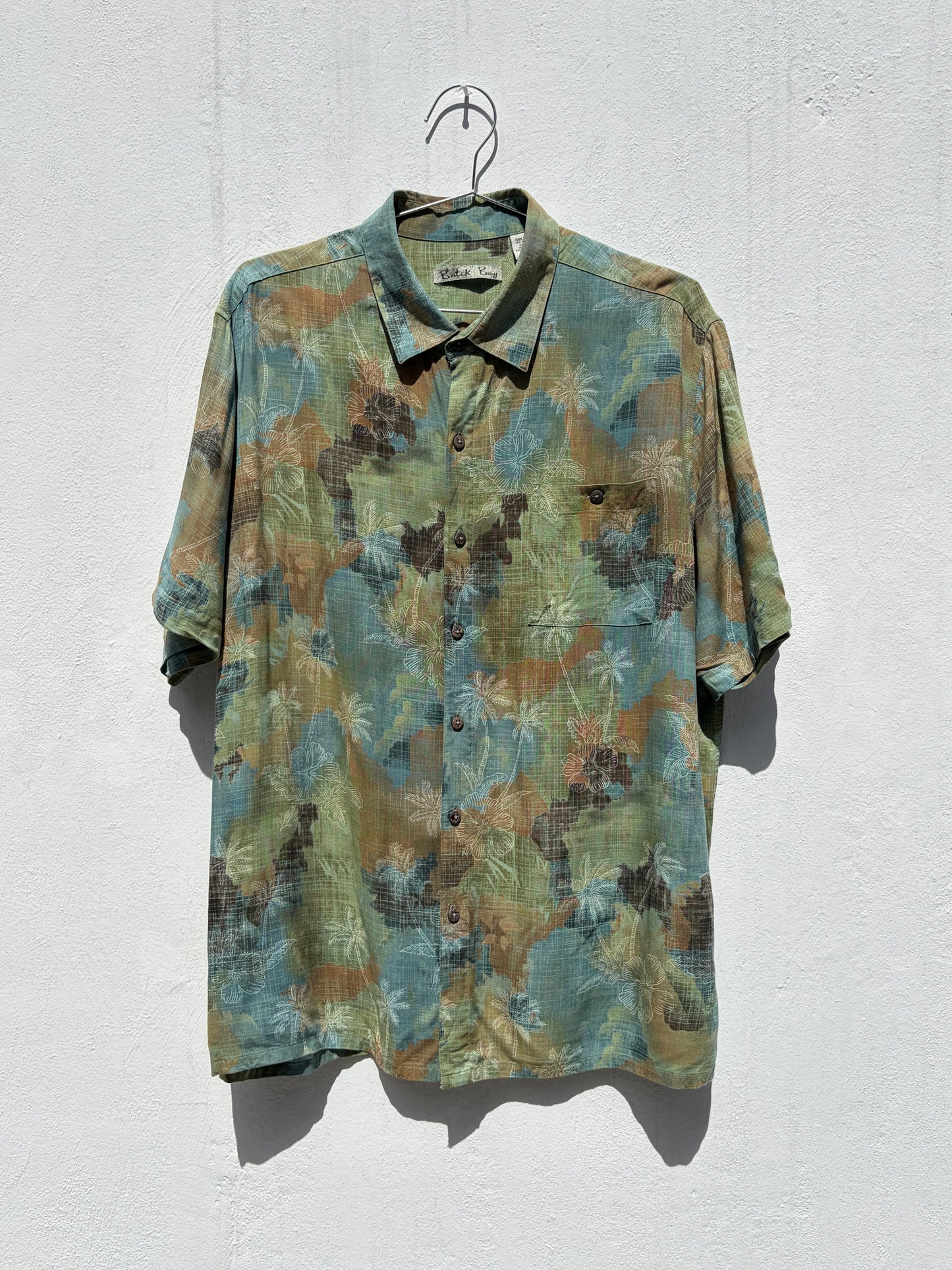 Vintage Shirt ‘’Batik Bay’’