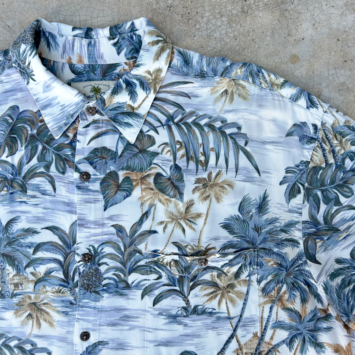 Vintage Hawaiian Shirt ‘’Island Shores’’