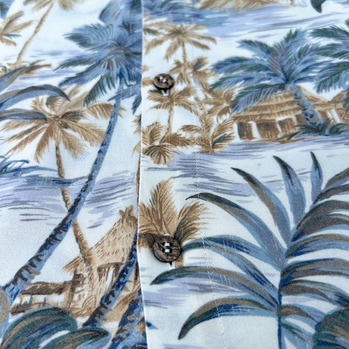 Vintage Hawaiian Shirt ‘’Island Shores’’