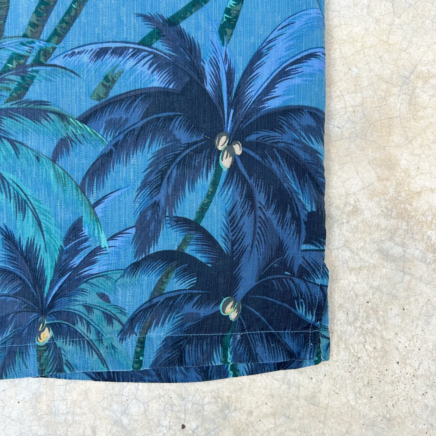 Vintage Silk Shirt ‘’Tommy Bahama’’