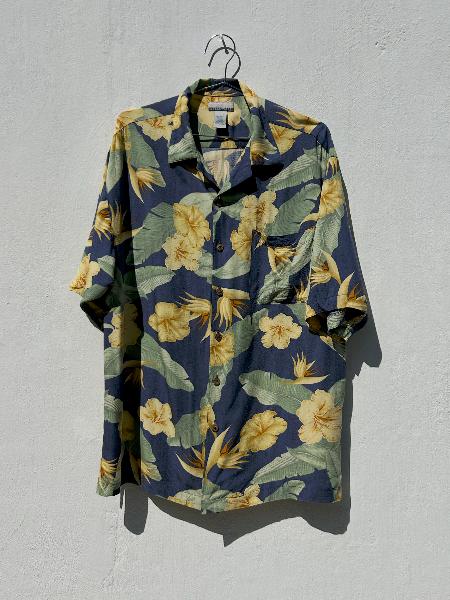 Vintage Hawaiian Rayon Shirt ‘’Break Water’’