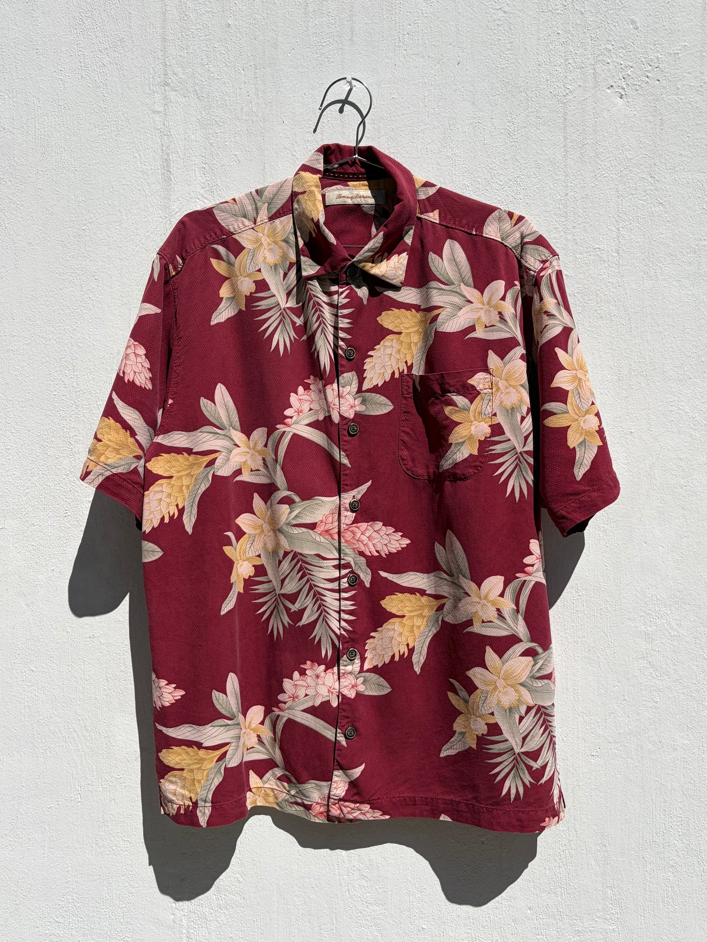 Vintage Hawaiian Silk Shirt ‘’Tommy Bahama’’
