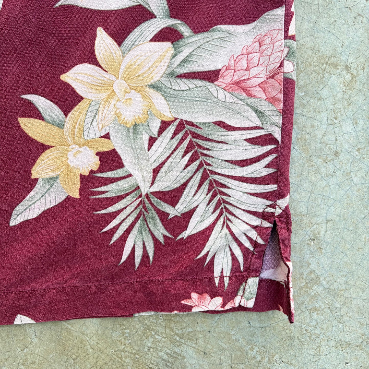 Vintage Hawaiian Silk Shirt ‘’Tommy Bahama’’