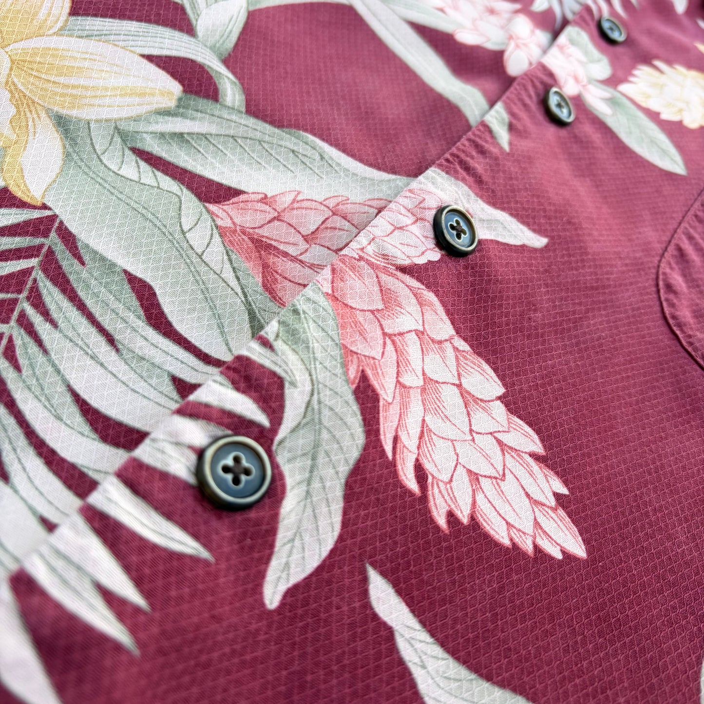Vintage Hawaiian Silk Shirt ‘’Tommy Bahama’’