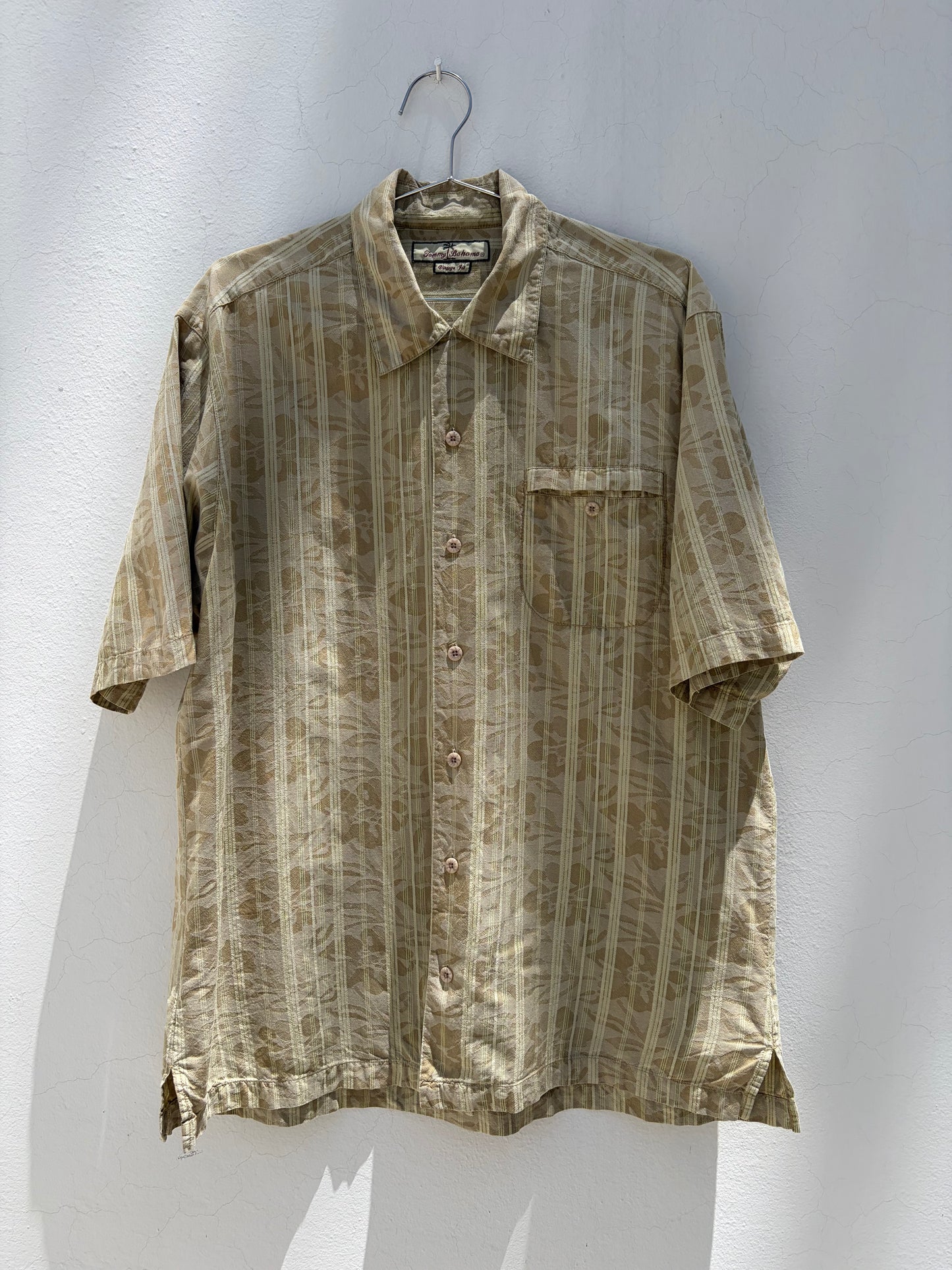 Vintage Silk Shirt ‘’Tommy Bahama’’