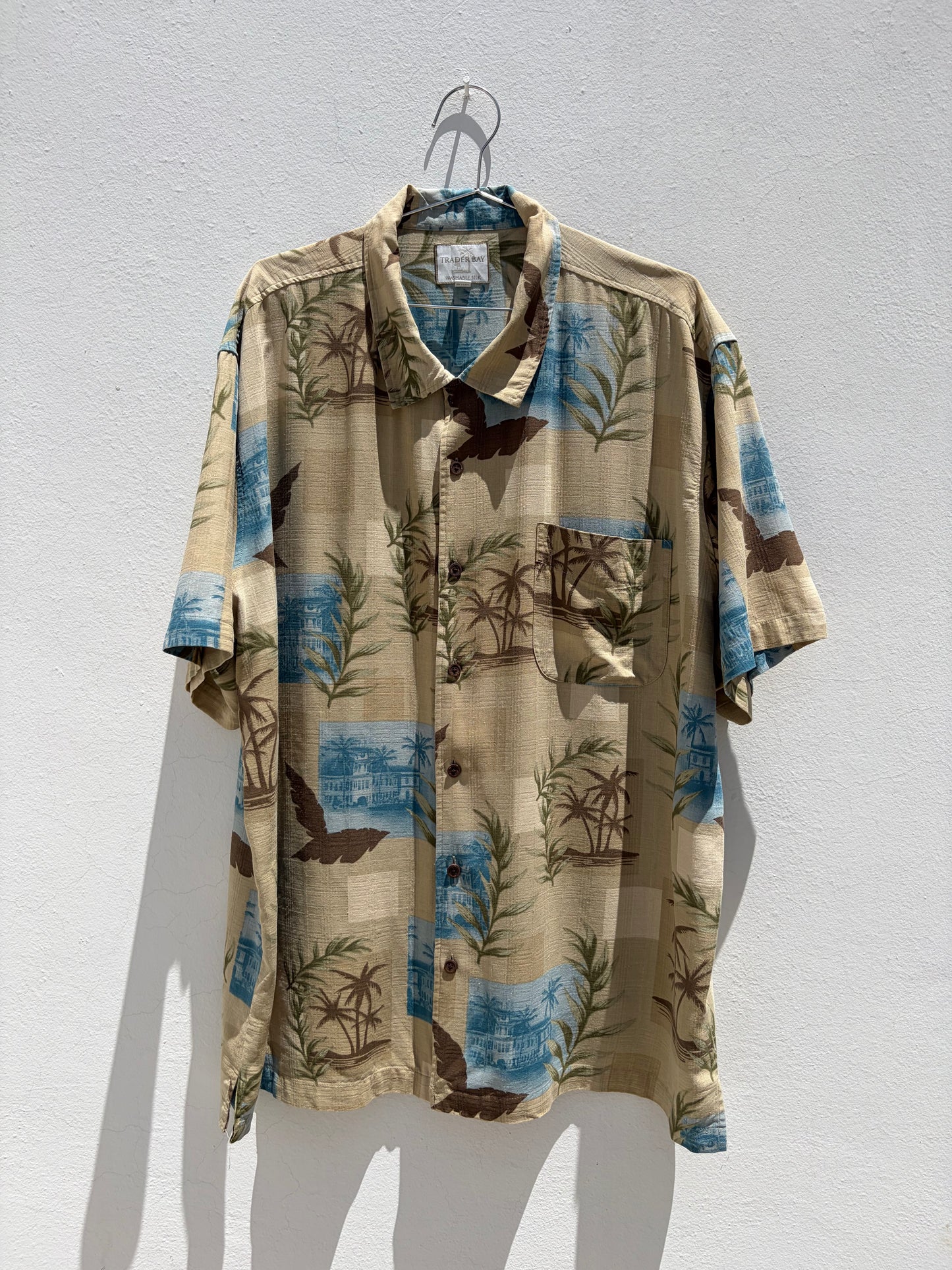 Vintage Hawaiian Silk Shirt ‘’Trader Bay’’
