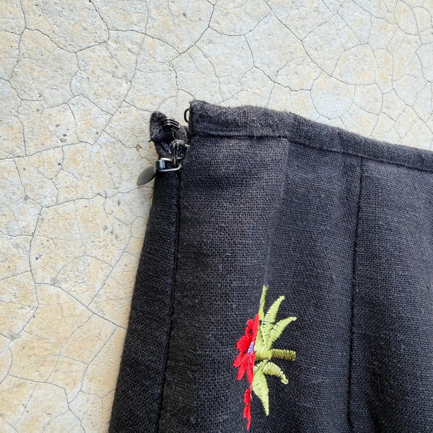 Vintage Linen Blend Capri Trousers ‘’Dressbarn’’