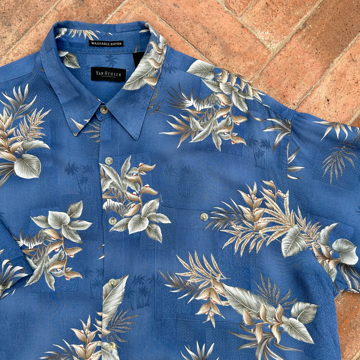 Hawaiian Shirt ‘’Van Heusen’’