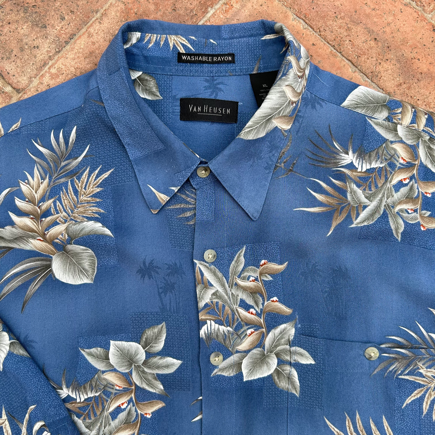 Hawaiian Shirt ‘’Van Heusen’’