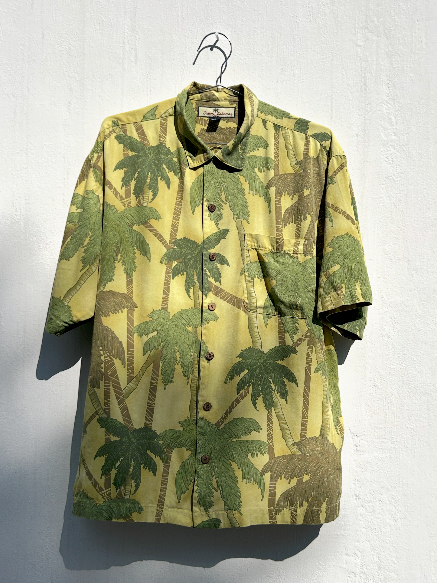 Vintage Hawaiian Silk Shirt ‘’Tommy Bahama’’