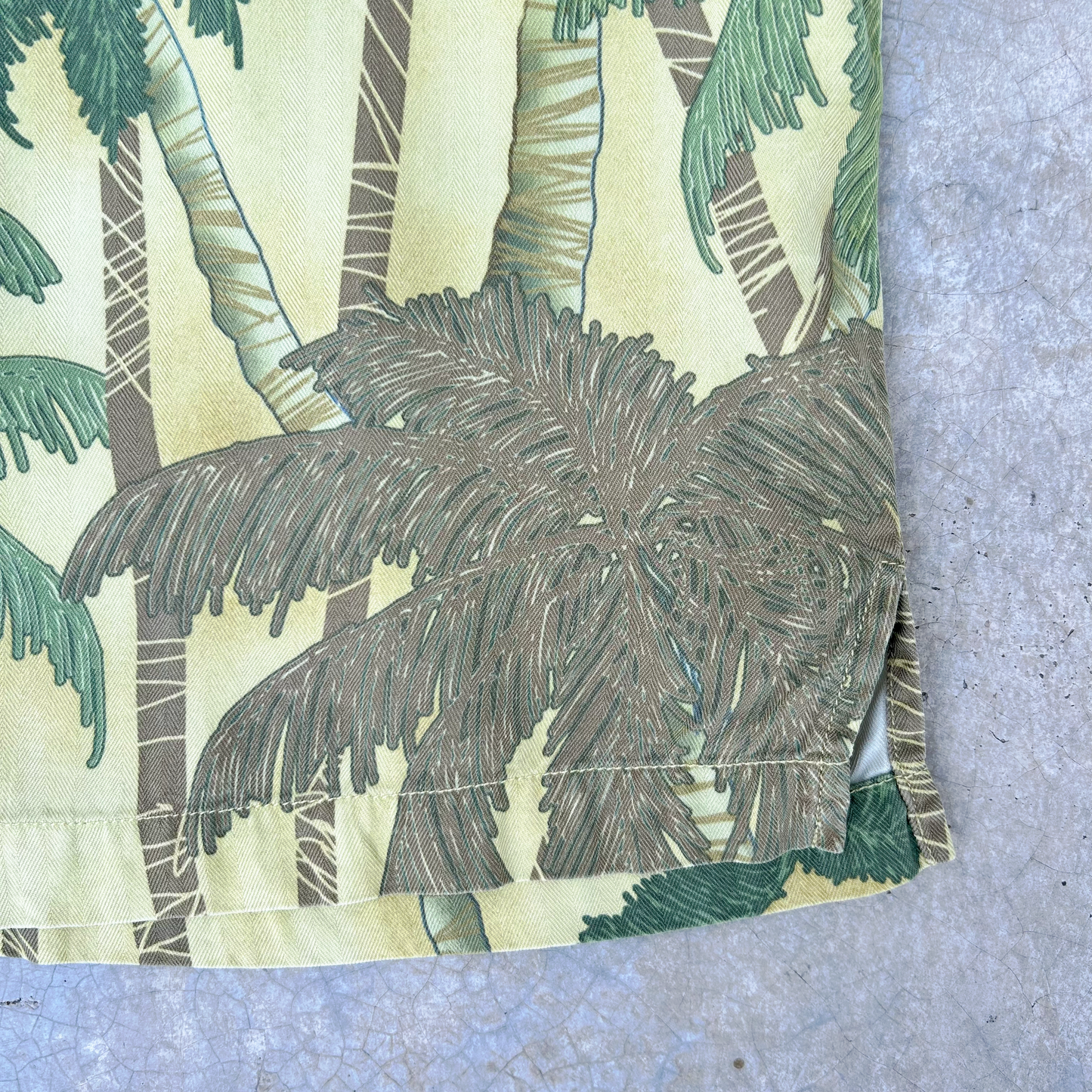 Vintage Hawaiian Silk Shirt ‘’Tommy Bahama’’