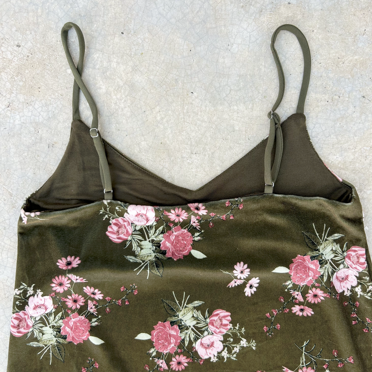 Velvet Slip Top ‘’Basics’’