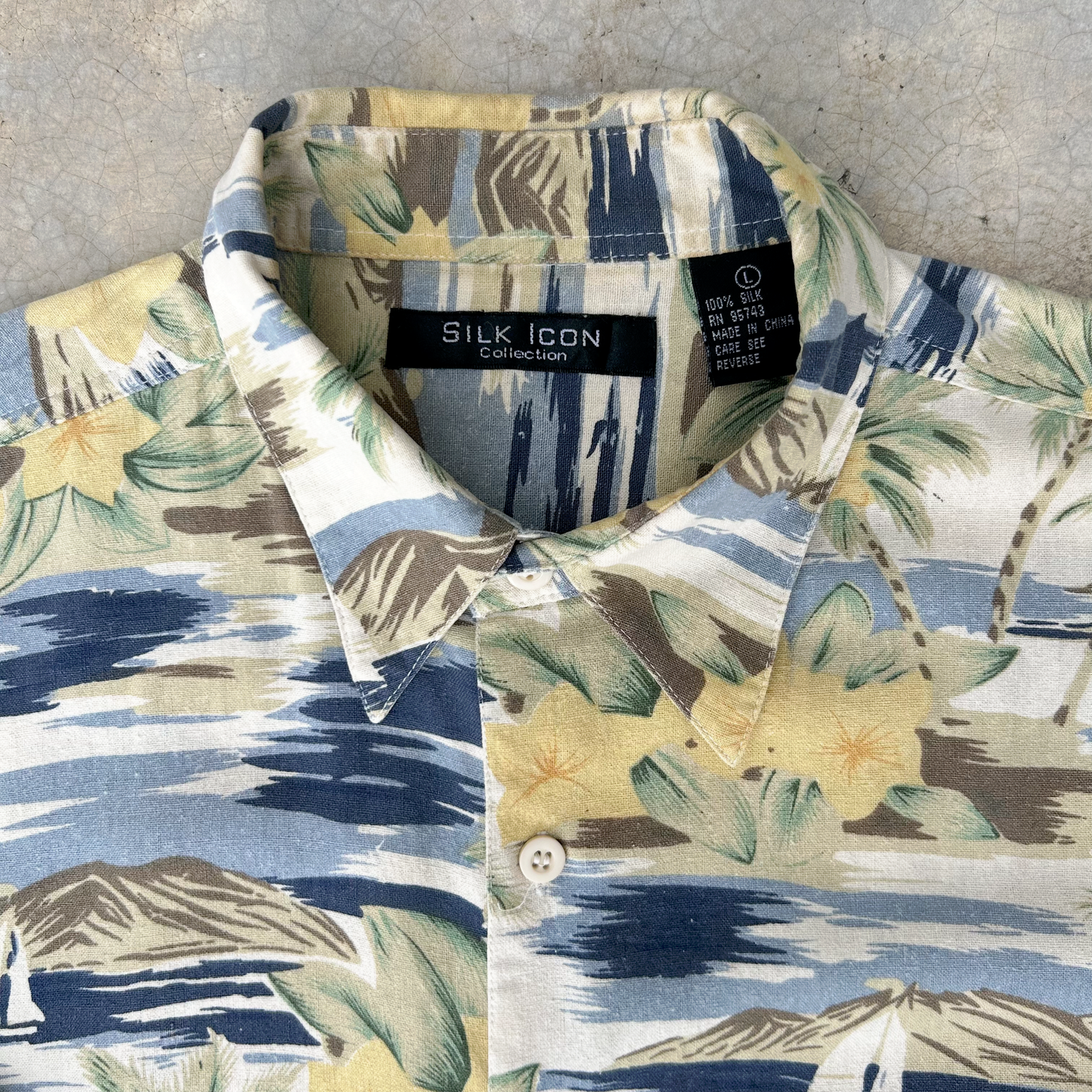 Hawaiian Silk Shirt ‘’Silk Icon’’