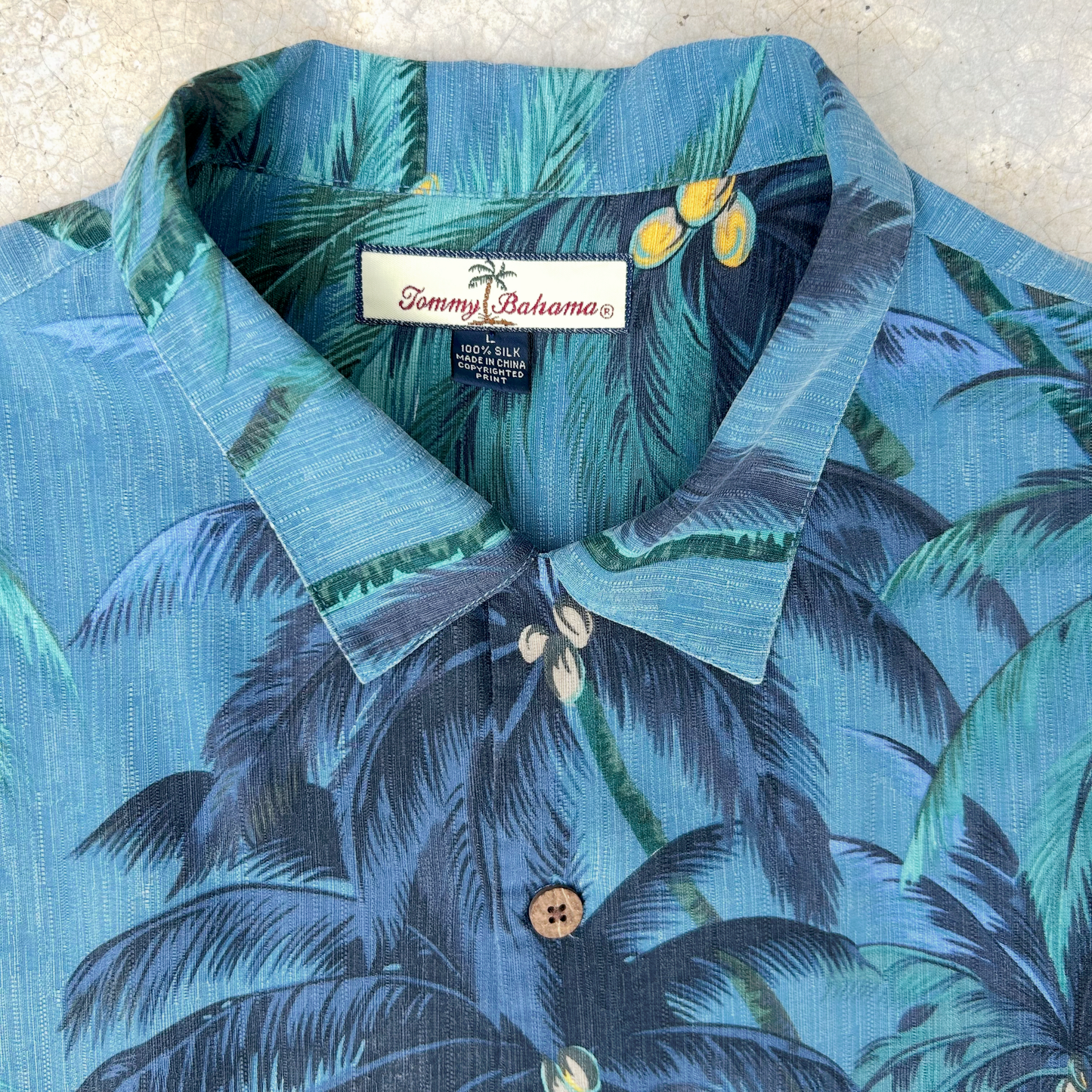 Vintage Silk Shirt ‘’Tommy Bahama’’