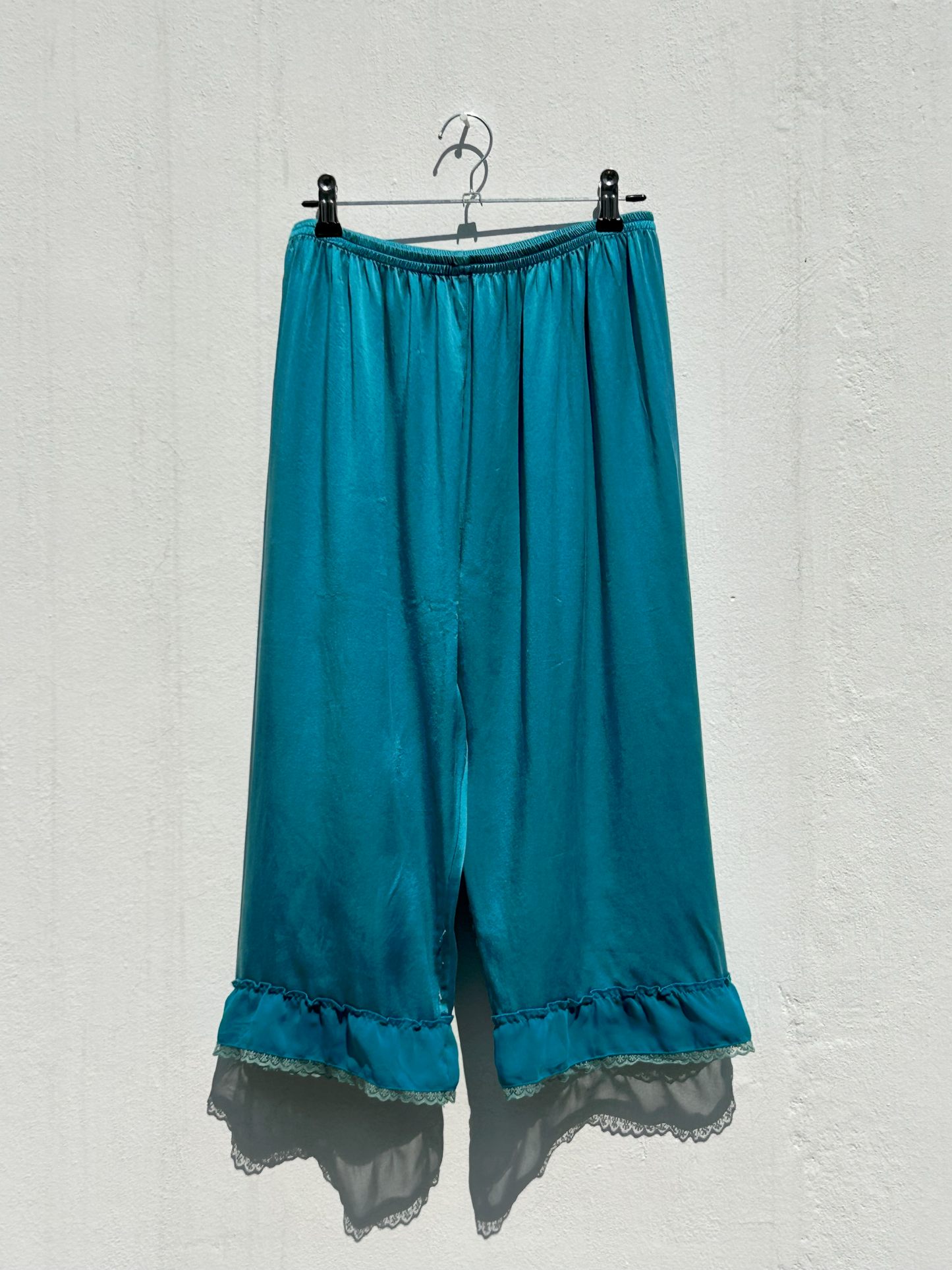 Capri Silk Pants ‘’Sin Marca’’