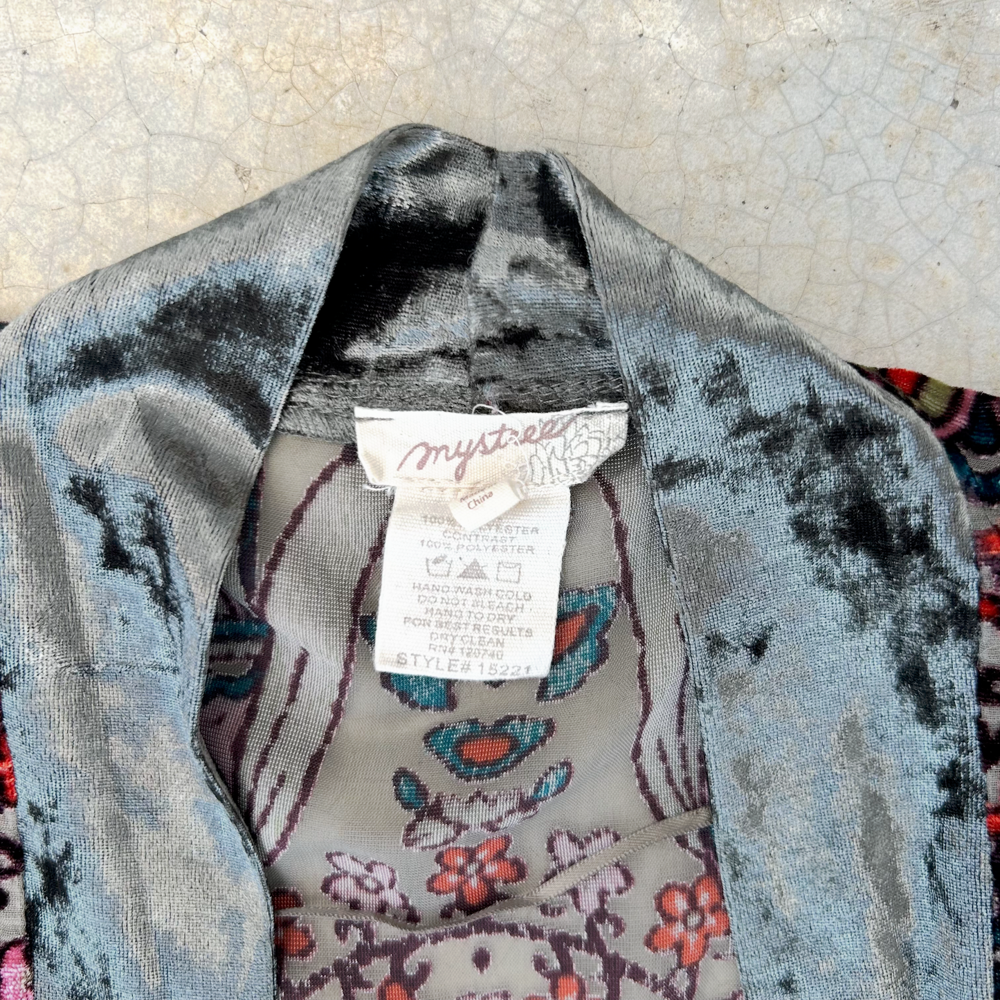 Velvet Kimono ‘’Mystree’’