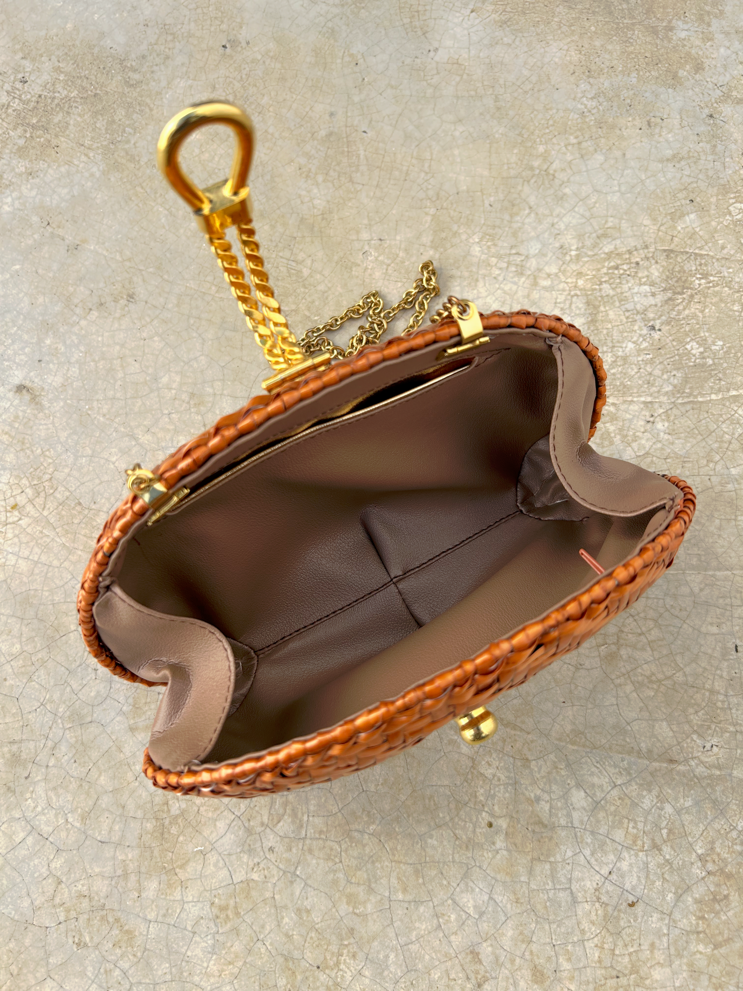 Hardshell Minaudiere Crossbody Bag ‘’Sin Marca’’