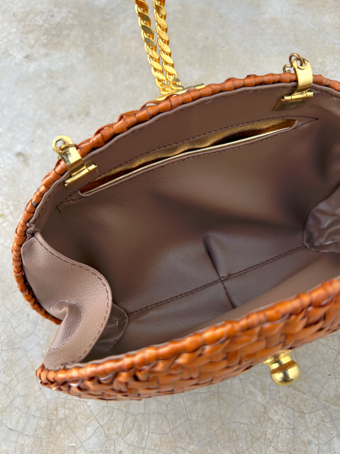 Hardshell Minaudiere Crossbody Bag ‘’Sin Marca’’