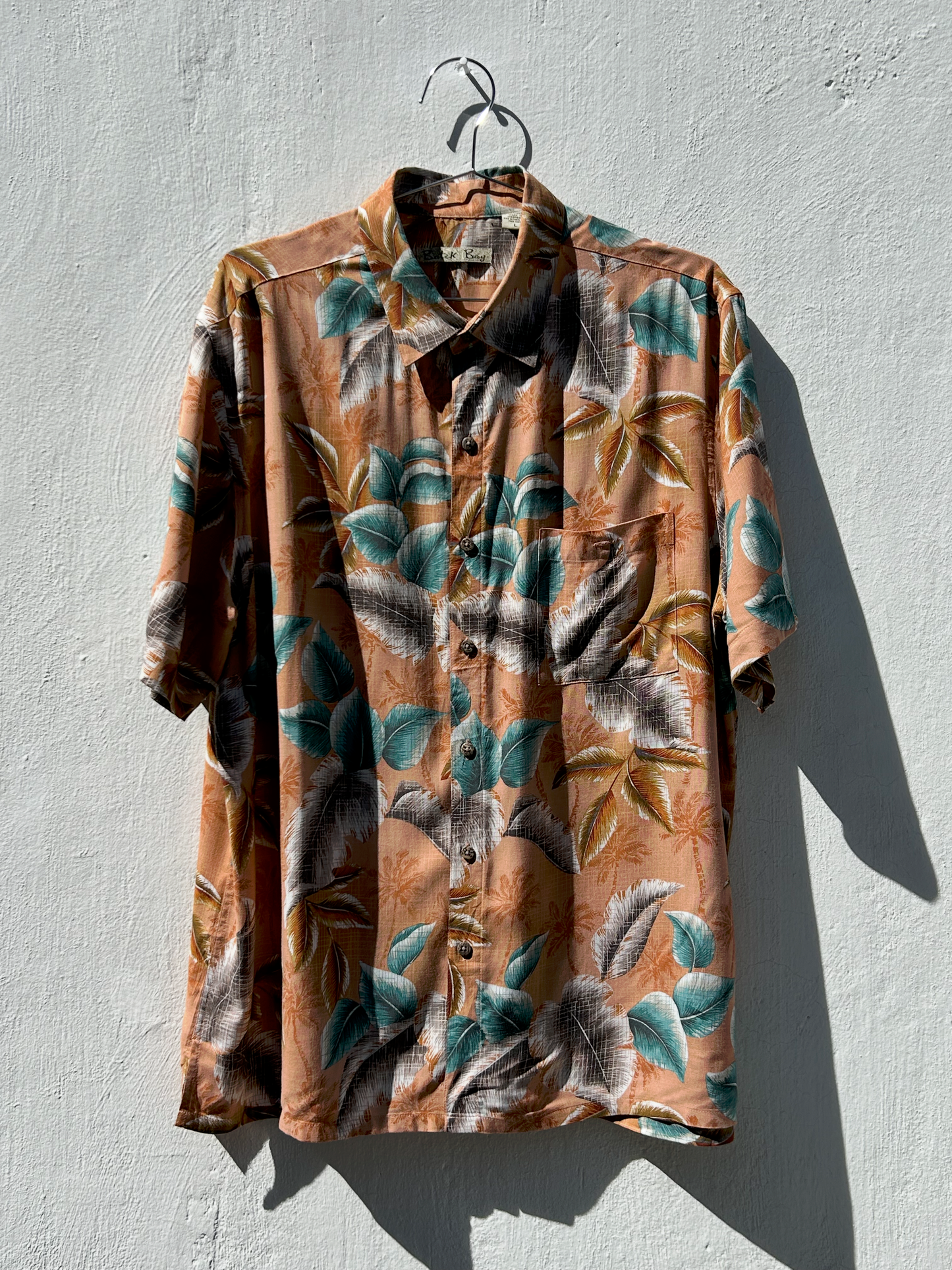 Hawaiian Rayon Shirt ‘’Batik Bay’’