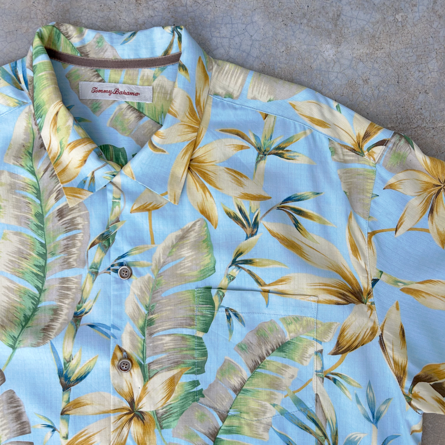 Vintage Hawaiian Silk Shirt ‘’Tommy Bahama’’