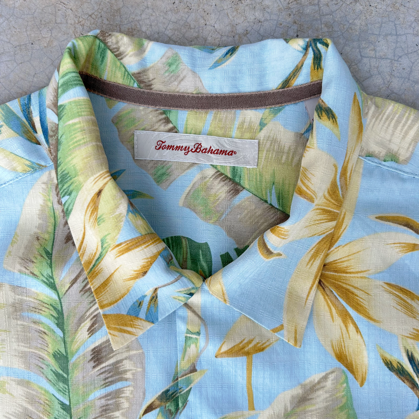 Vintage Hawaiian Silk Shirt ‘’Tommy Bahama’’