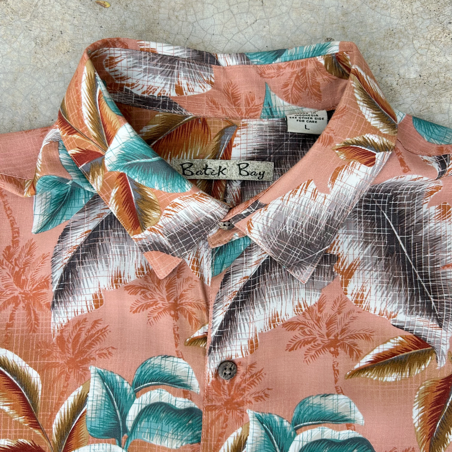 Hawaiian Rayon Shirt ‘’Batik Bay’’