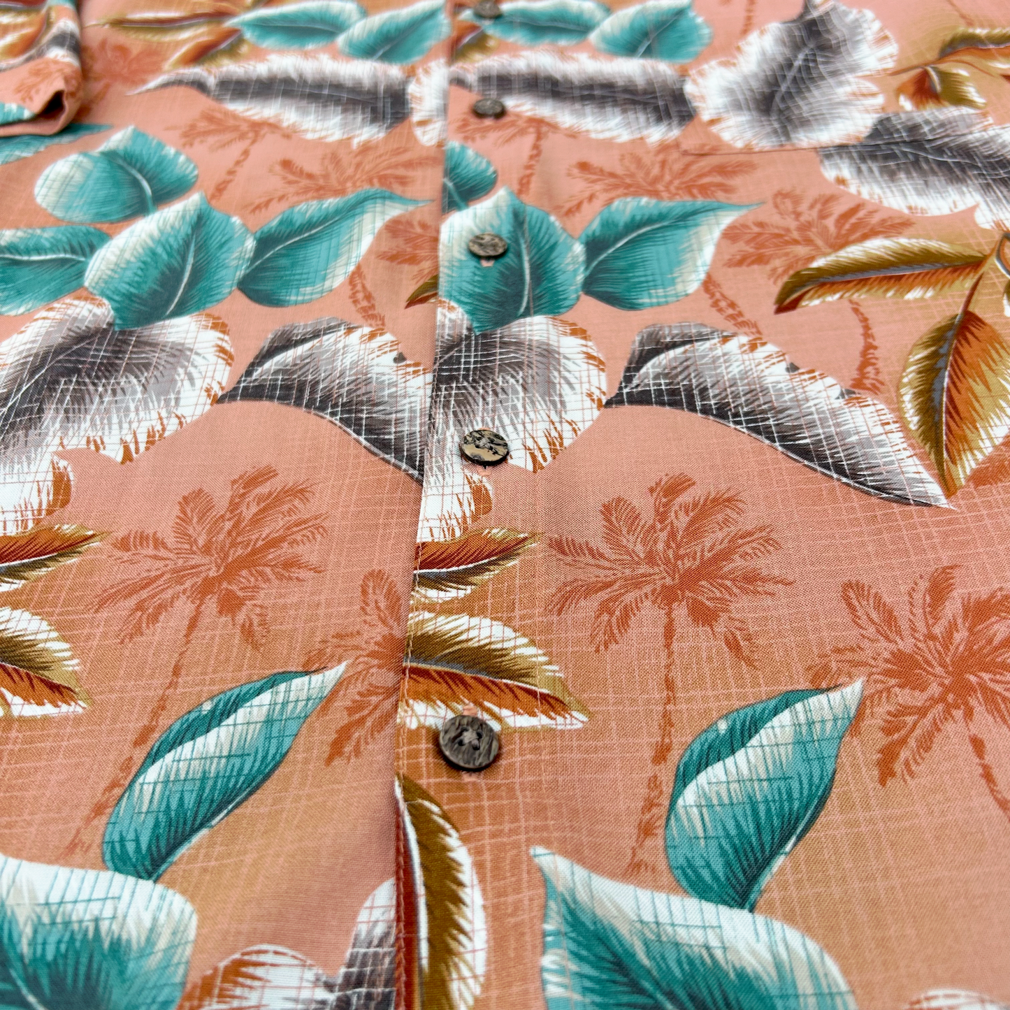 Hawaiian Rayon Shirt ‘’Batik Bay’’