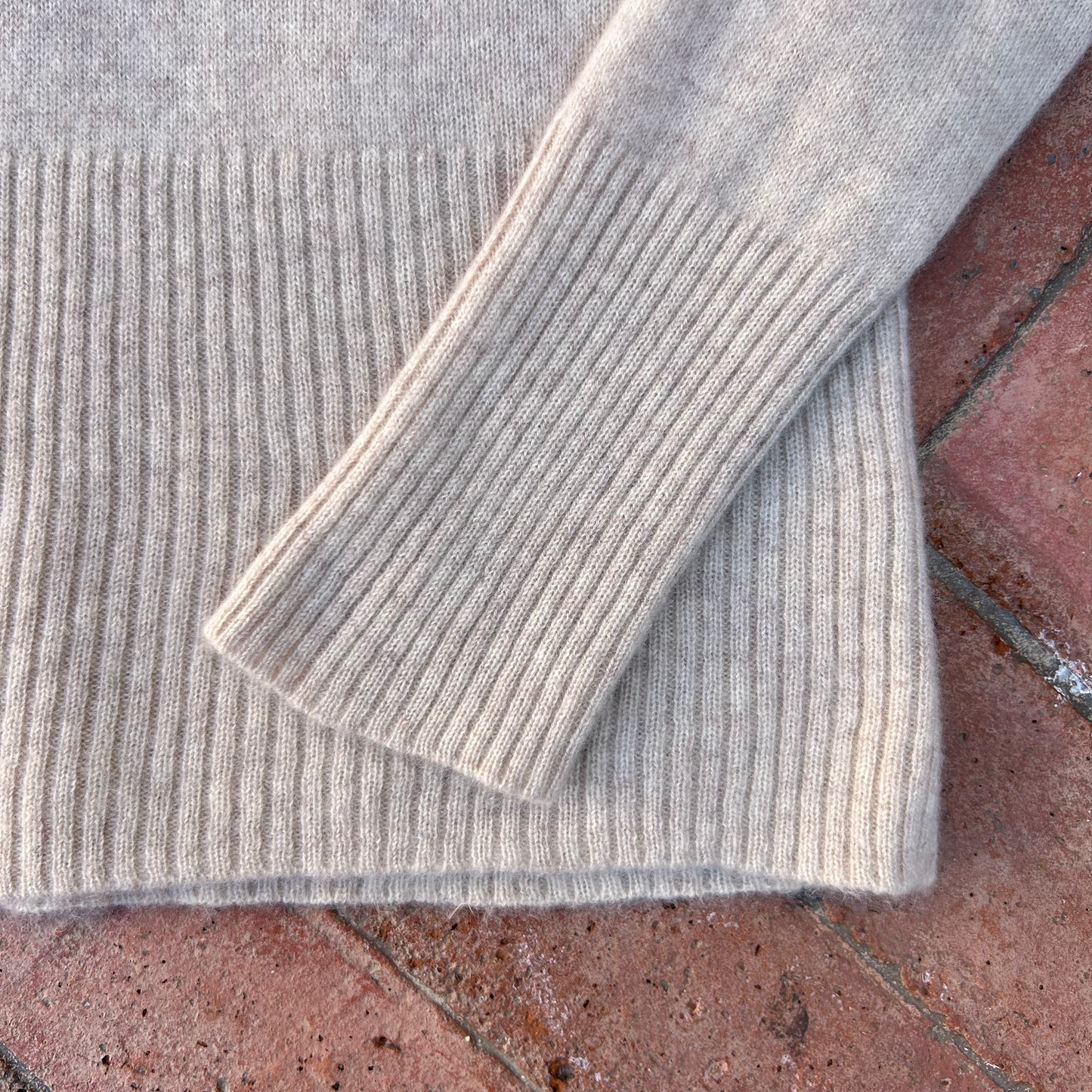 Cashmere Sweater ‘’Apt.9’’