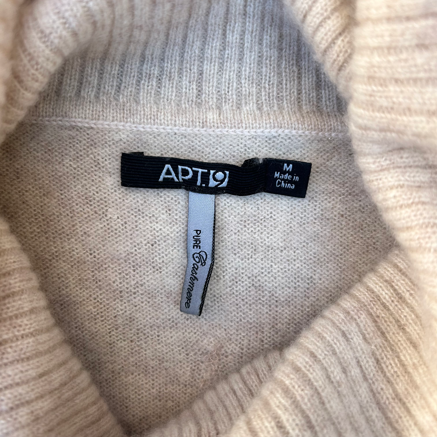 Cashmere Sweater ‘’Apt.9’’