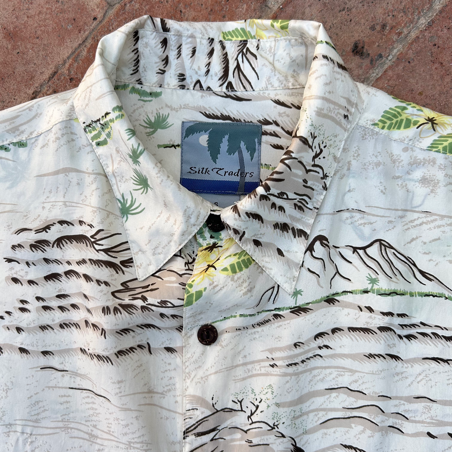 Vintage Silk Shirt ‘’Silk Traders’’