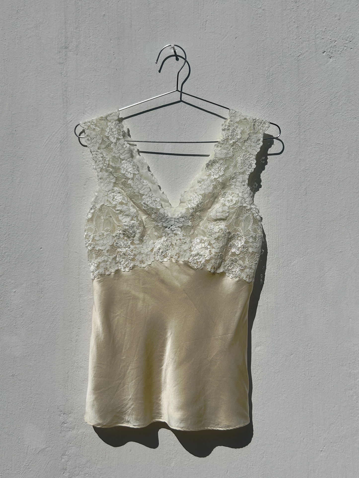Vintage Silk Lace Top ‘’Josie Natori’’