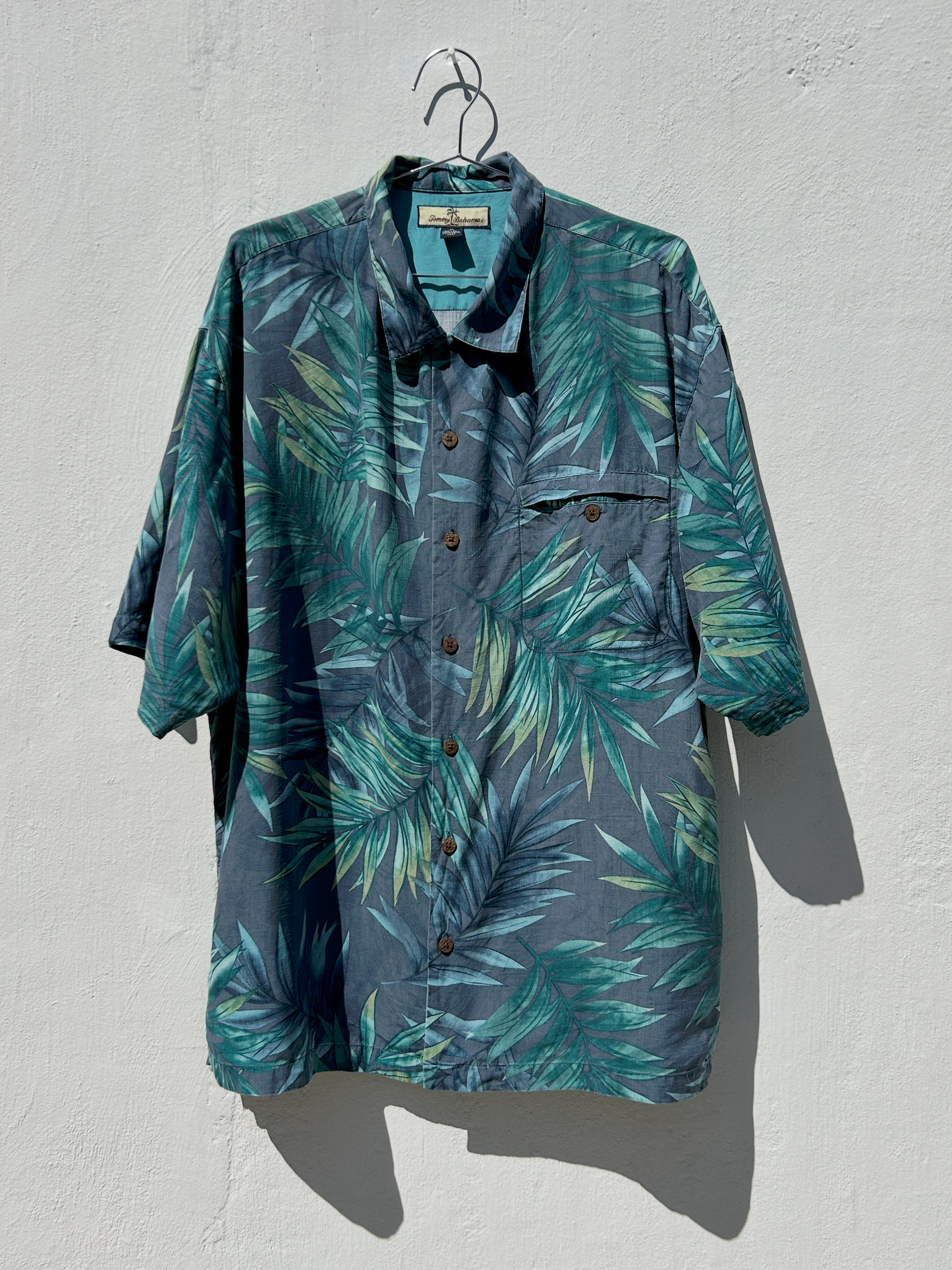 Vintage Silk Shirt ‘’Tommy Bahama’’