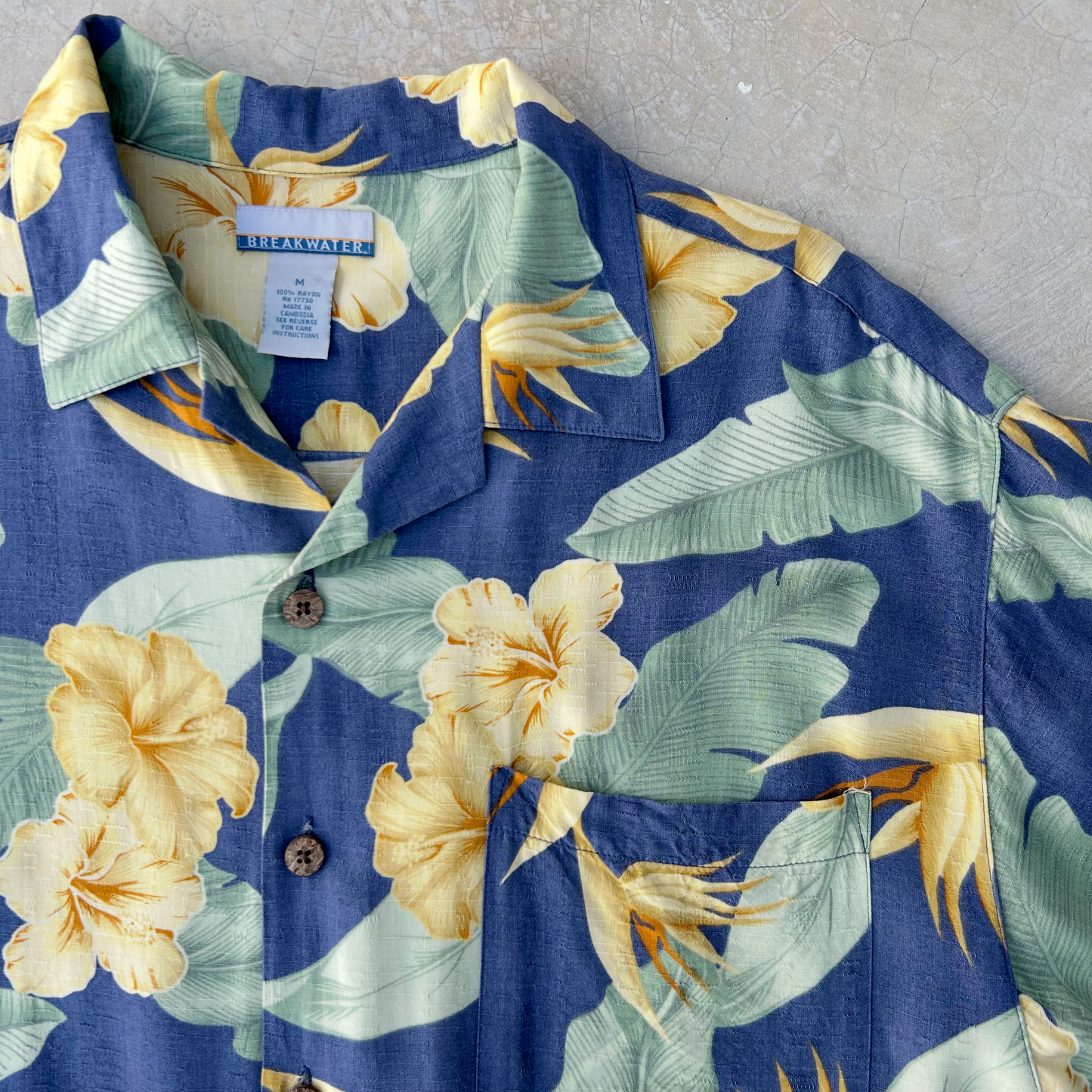 Vintage Hawaiian Rayon Shirt ‘’Break Water’’