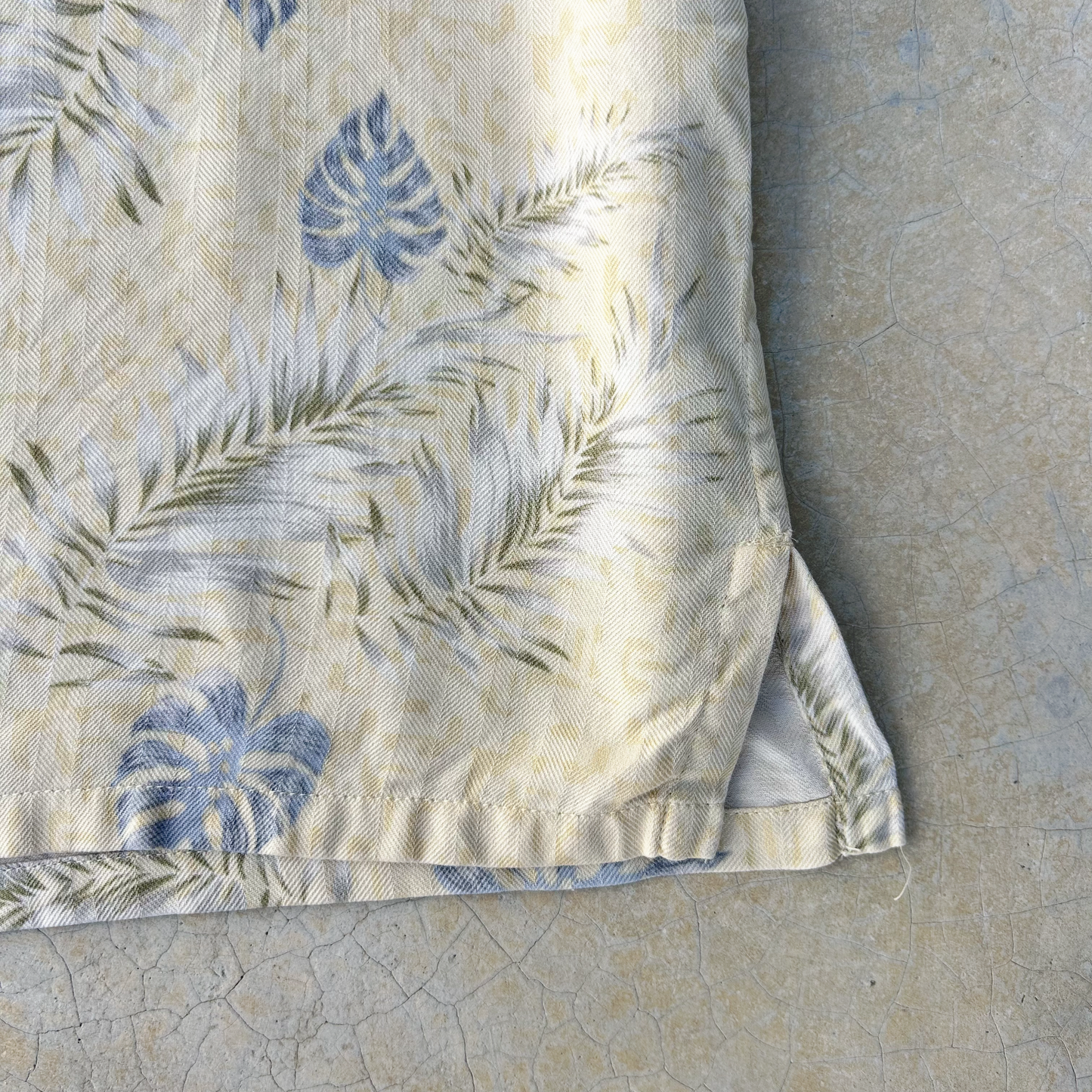 Vintage Silk Shirt ‘’A(x)ist’’