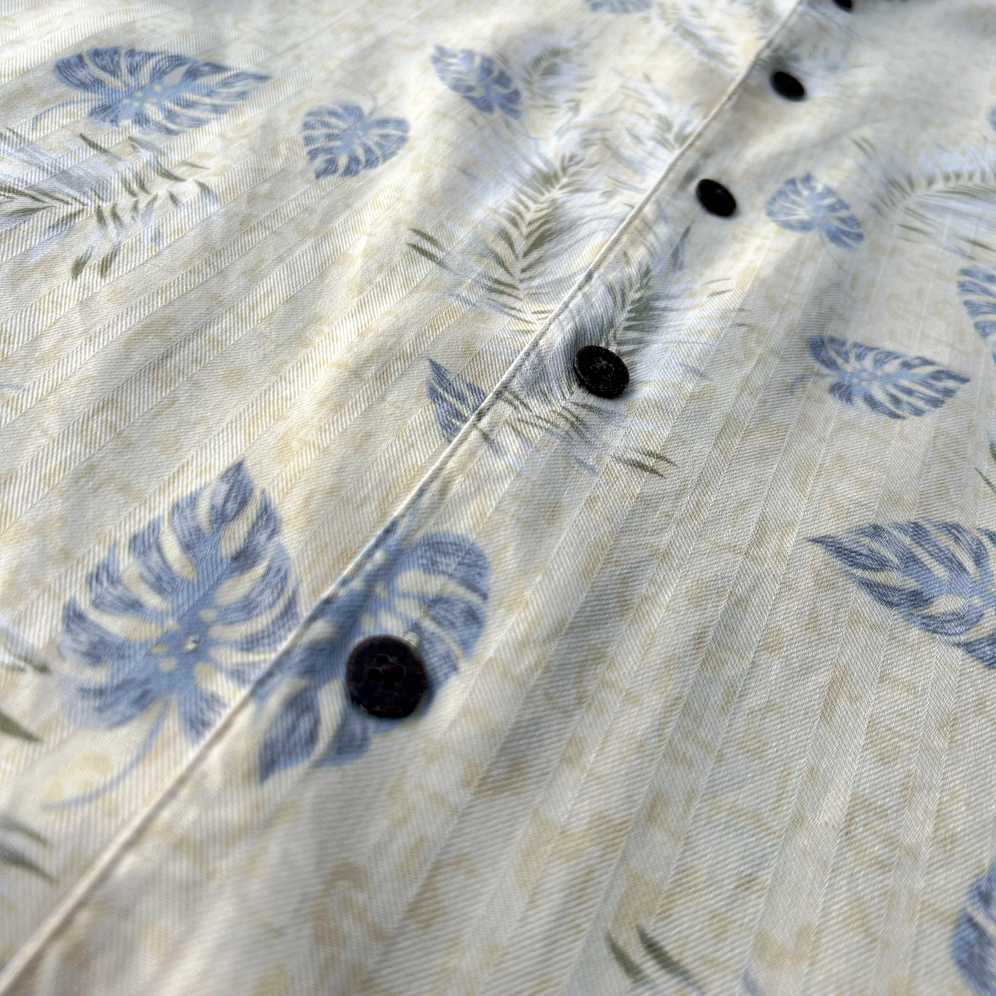Vintage Silk Shirt ‘’A(x)ist’’