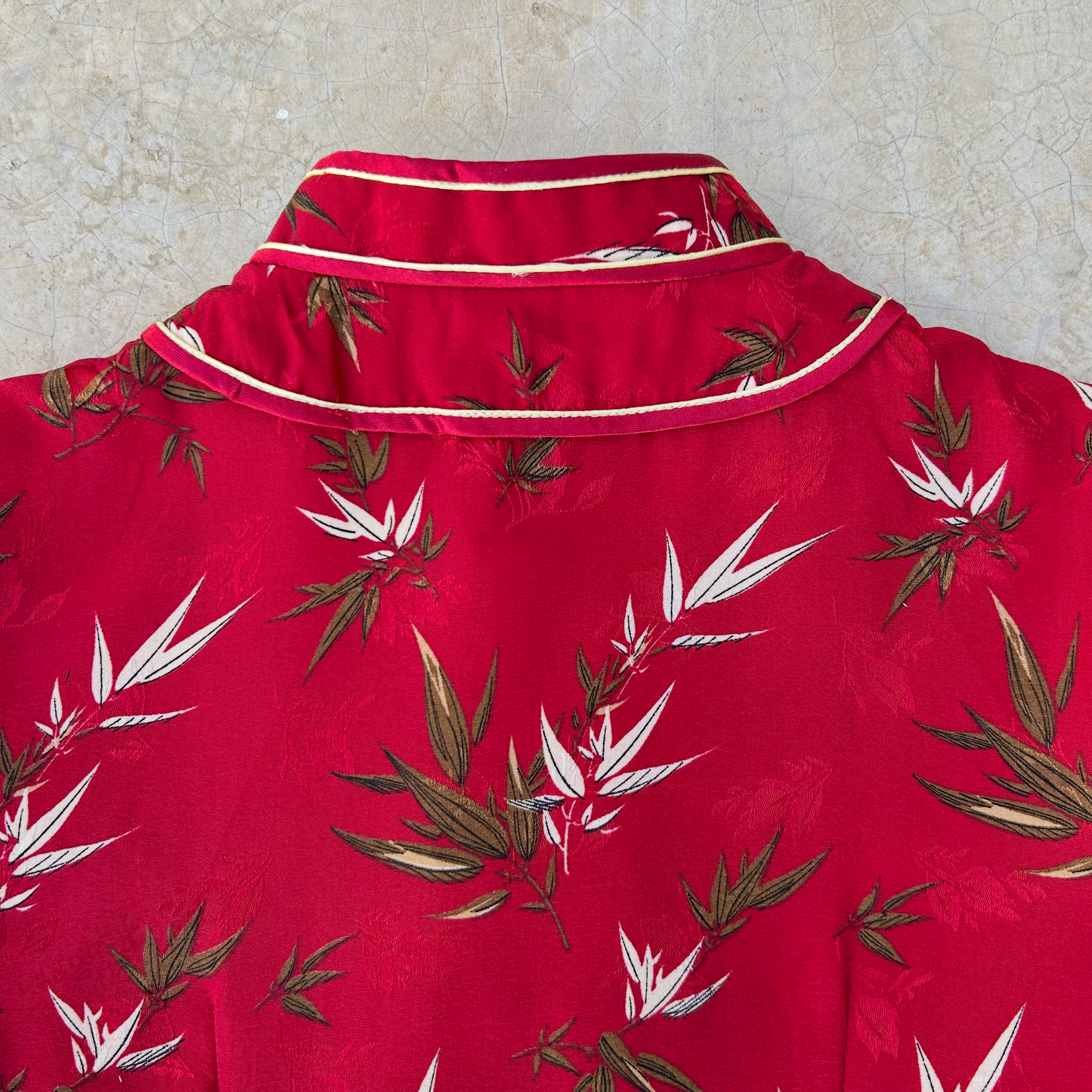 Short-Sleeved Tang Suit Shirt ‘’Suan Yan’’