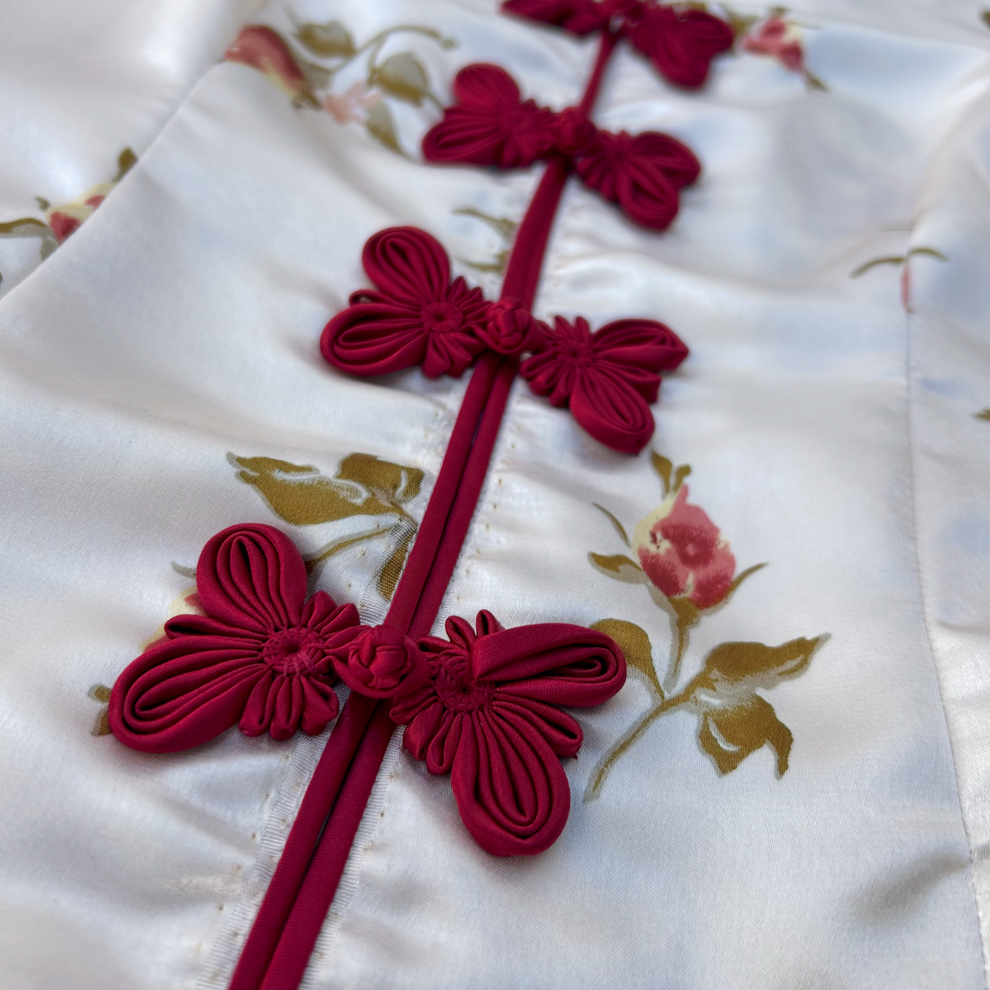 Satin Qipao(Cheongsam) Top ‘’Sin Marca’’